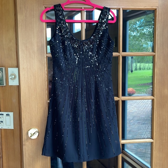 Black sequin cocktail dress. Size 00 White House Black Market sleeveless, lined - Picture 4 of 6